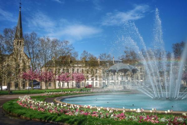 Tres Bel Appartement Dijonnais Place Wilson Gutembert Eksteriør billede